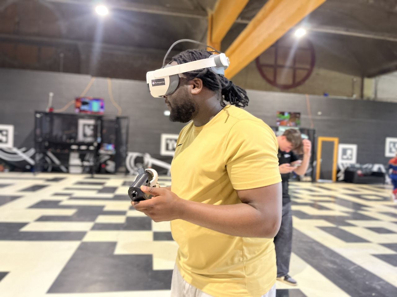 Réalité virtuelle à Lens entre collègues : team building et cohésion